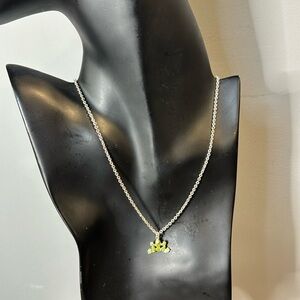 Frog pendant necklace